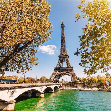 ROMANTIC TRIP TO PARIS FOR TWO + £1000 OF VALENTINES INSTANT WINS