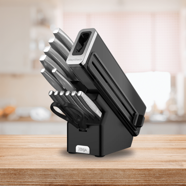 Ninja StaySharp 14-Piece Stainless Set, Wood Block & Built-In Sharpener